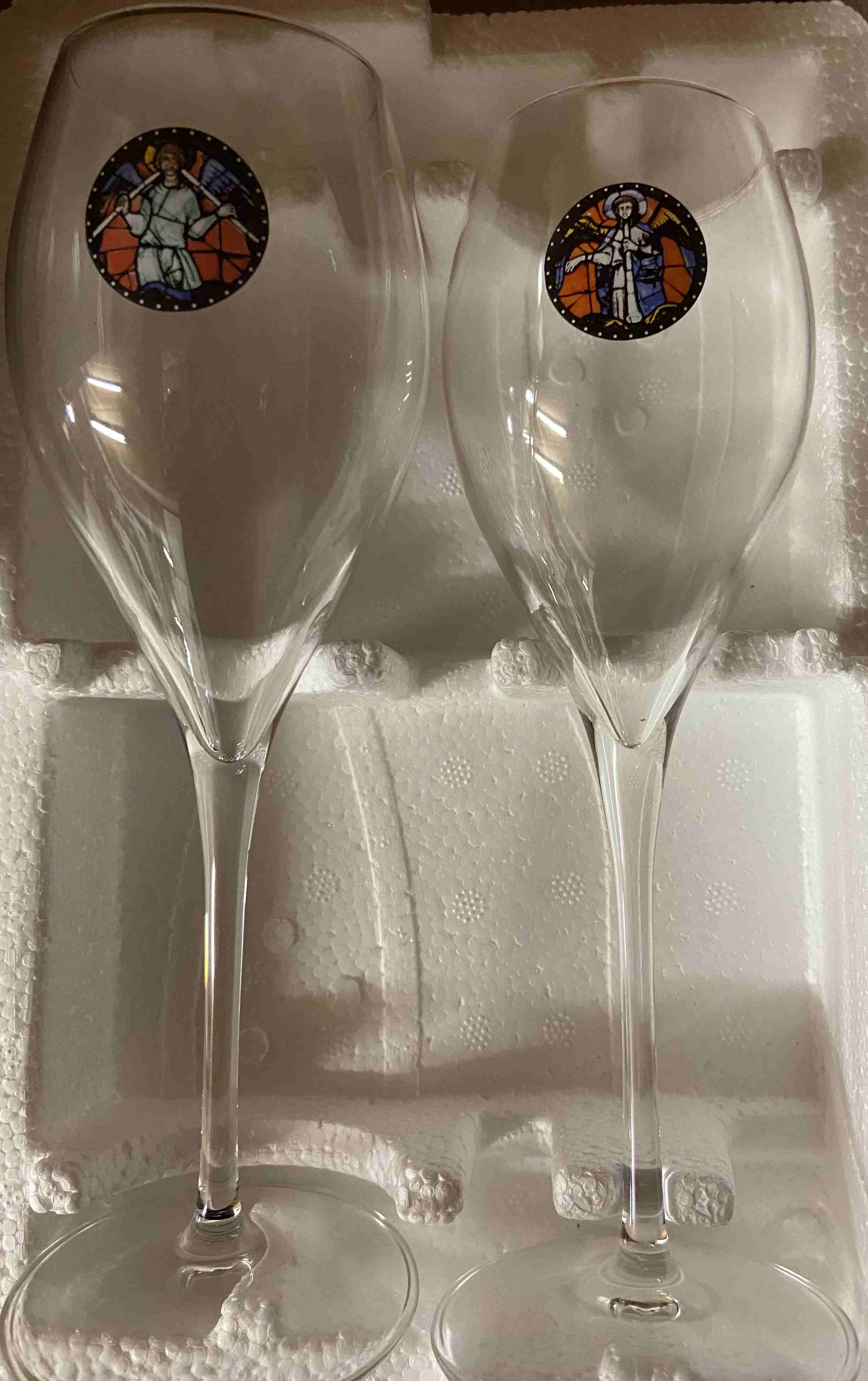 Coffret de deux flûtes avec les anges musiciens